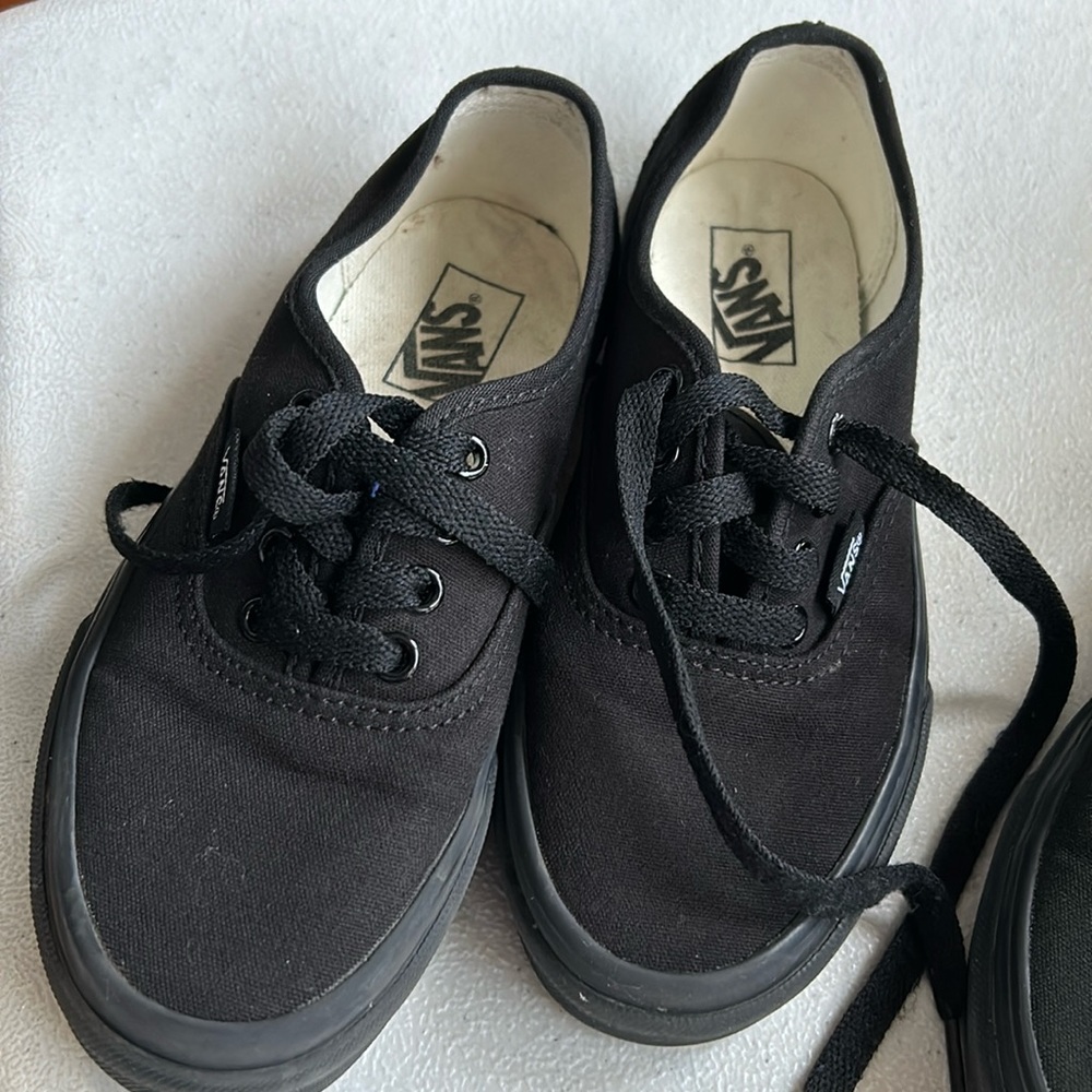 Youth Black Vans shoes